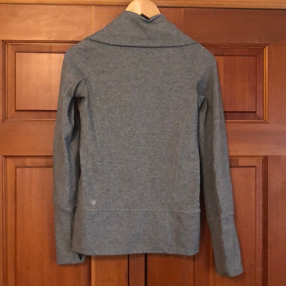 {Lululemon} Jacket - Picture 4 of 5